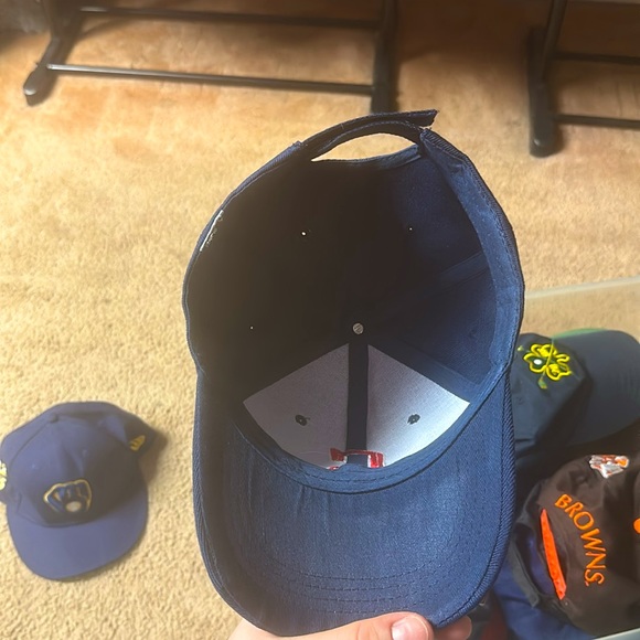 Cleveland Indians MLB Adjustable Hat - Picture 3 of 4